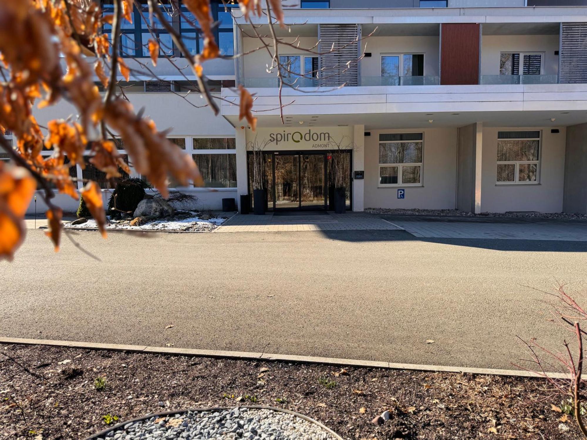 Spirodom Hotel 4*