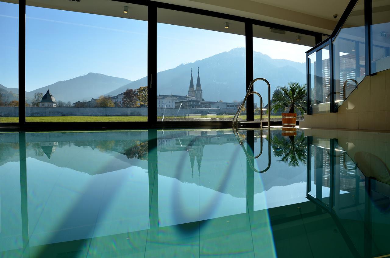 Spirodom Hotel 4*