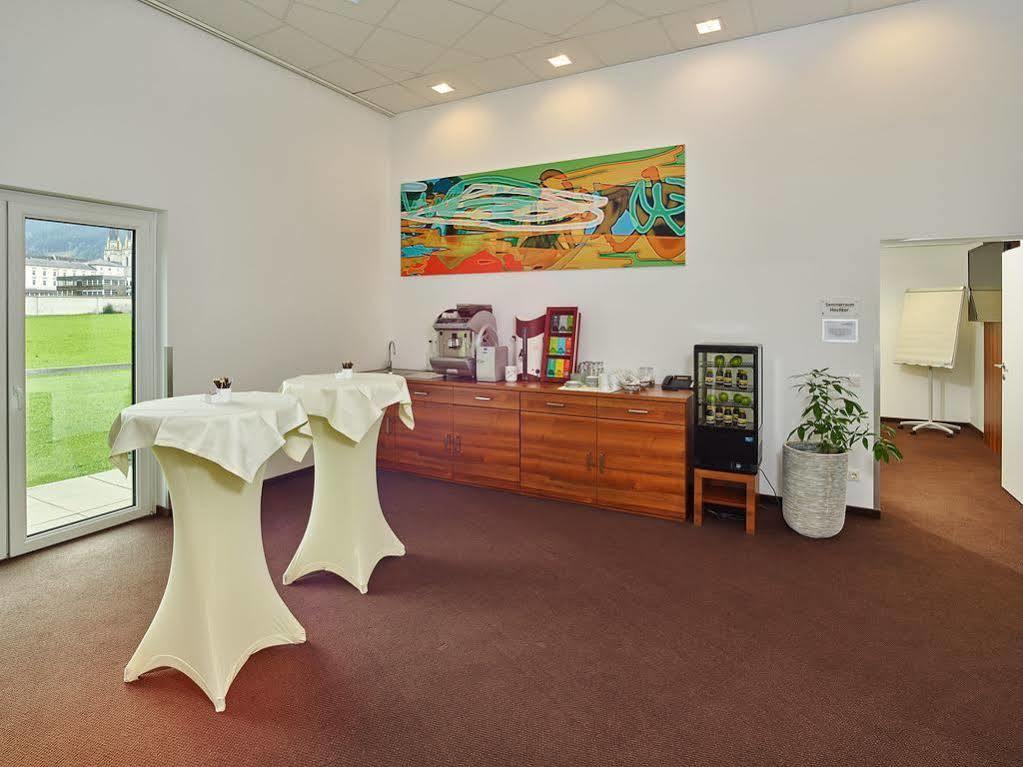 Spirodom Hotel 4*